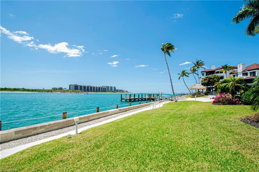 60 Pelican St W, Unit 804, Naples, FL 34113 Photo