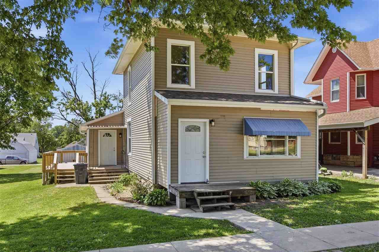 310 5th Ave, Clarence, IA 52216 Main Photo