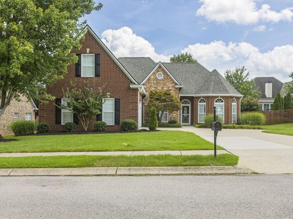 1077 Nealcrest Cir, Spring Hill, TN 37174