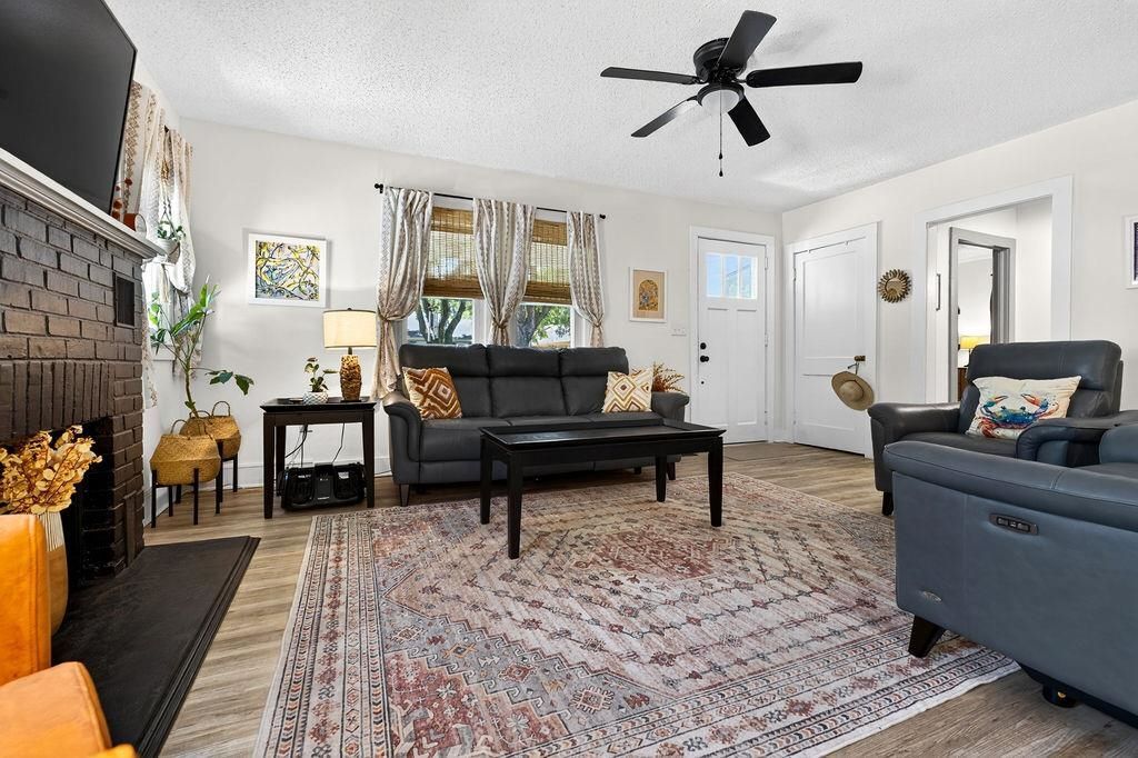 1137 Palmetto St. Photo 11