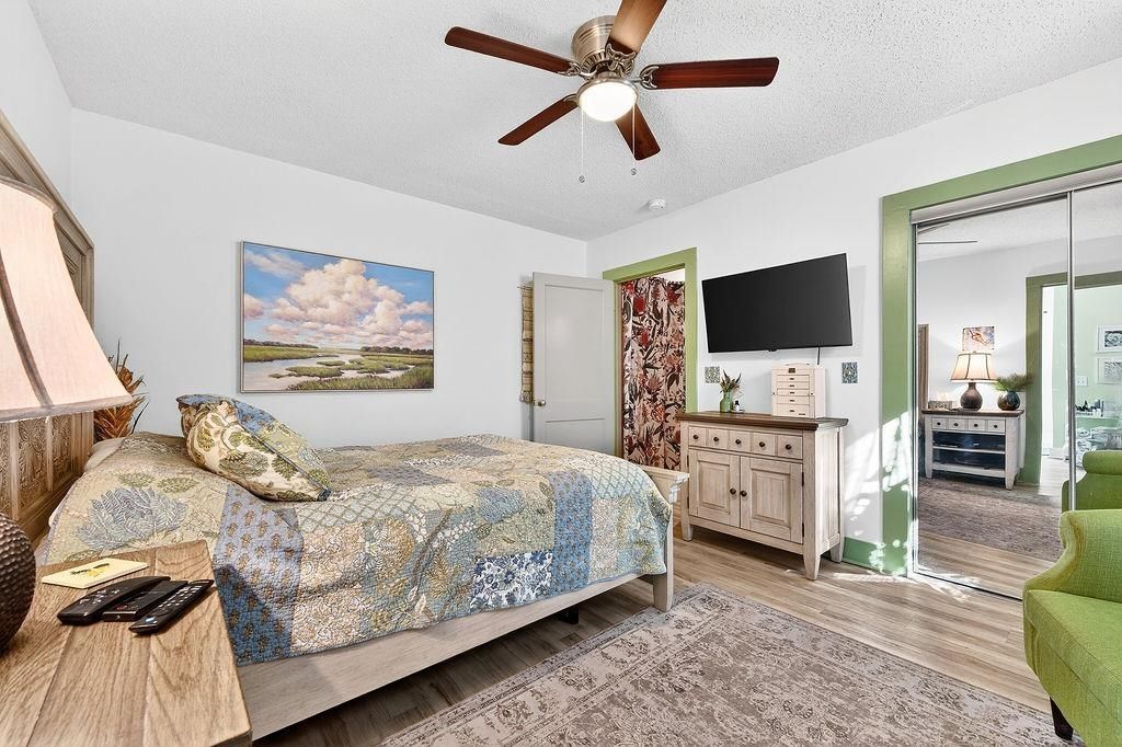 1137 Palmetto St. Photo 13
