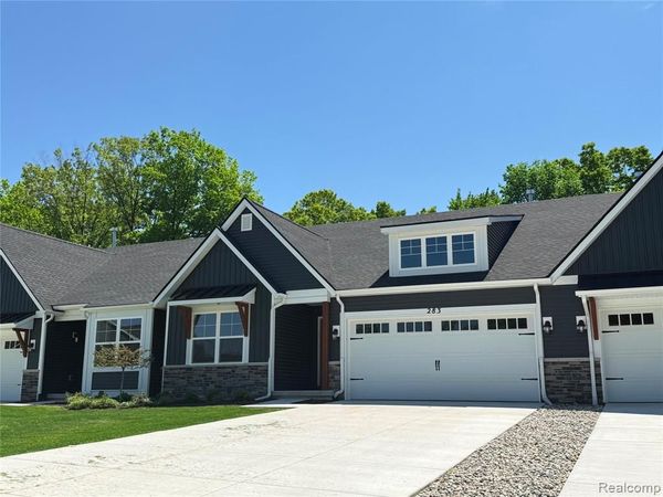 283 Canyon Creek Court, Marion Twp, MI 48843