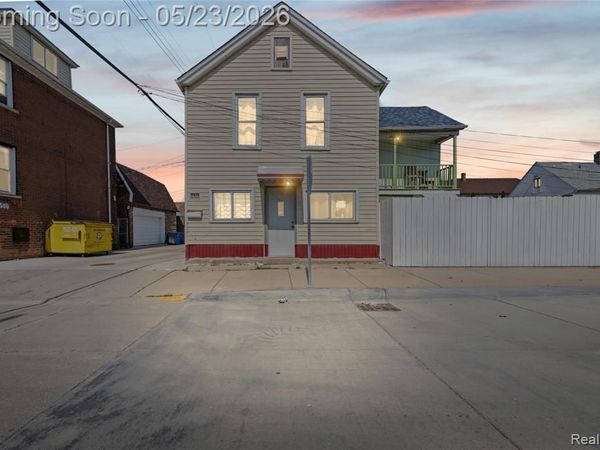 11410 Mackay Street, Hamtramck, MI 48212