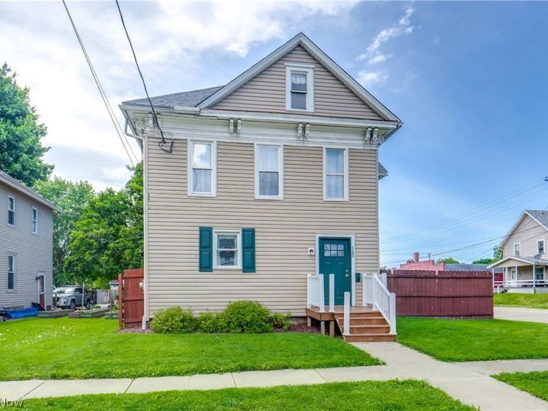 1103 Greenfield Avenue SW, Canton, OH 44706 Photo 2