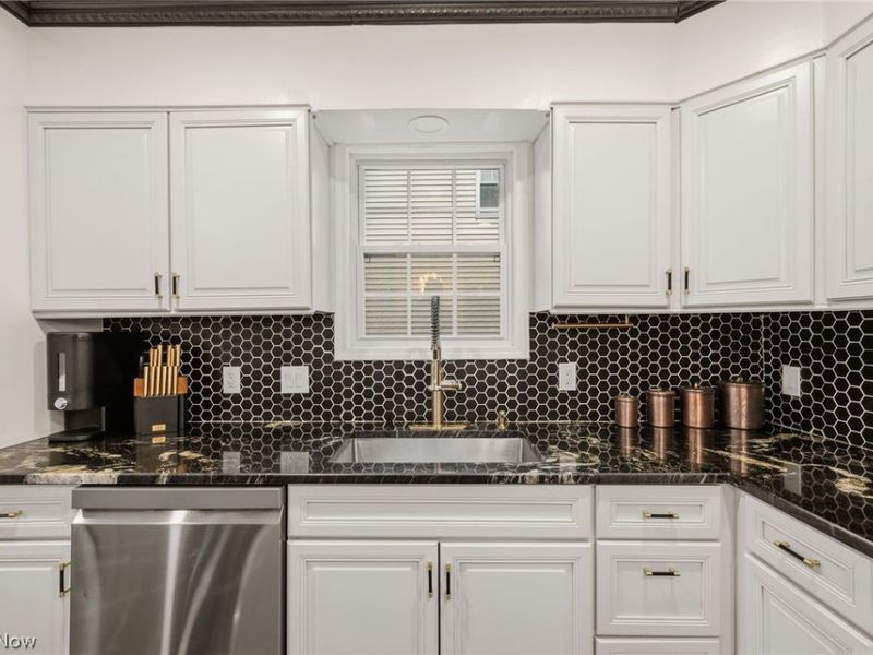 3364 Euclid Heights Boulevard, Cleveland Heights, OH 44118 Photo 19