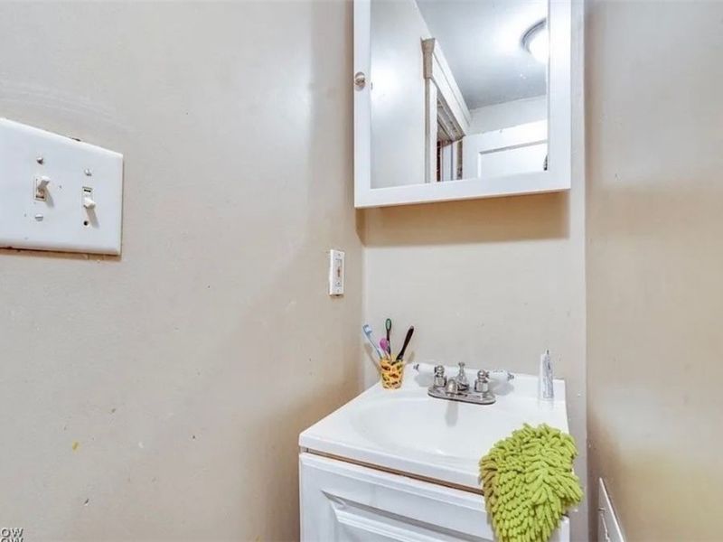 1471 E 118th Street, Cleveland, OH 44106 Photo 38