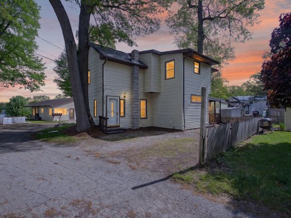 1651 Tennis Court Court, Pleasant Lake, MI 49272