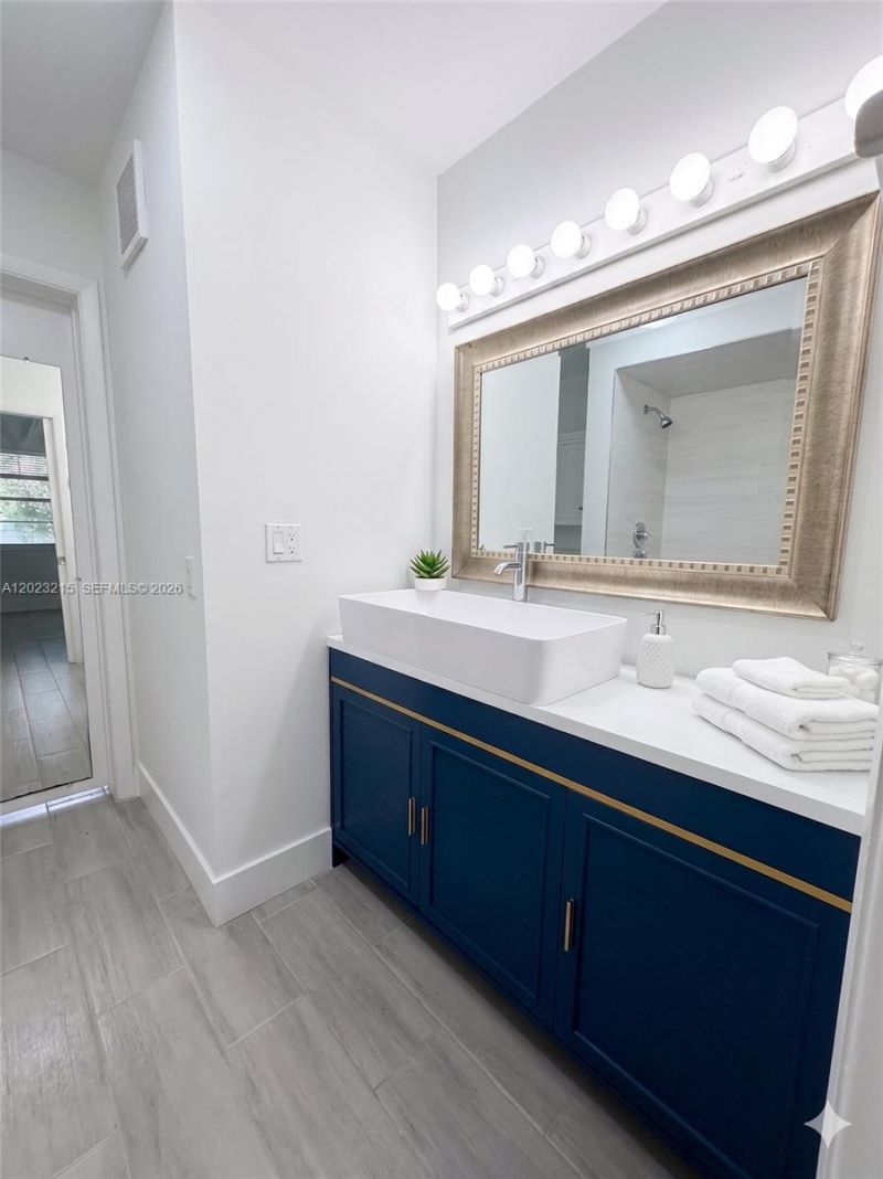 13 SW 3rd St , Unit 13, Pompano Beach, FL 33060 Photo