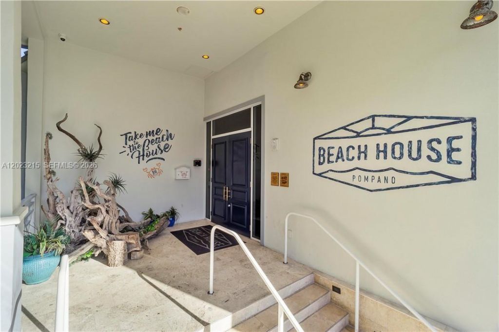 13 SW 3rd St , Unit 13, Pompano Beach, FL 33060 Photo