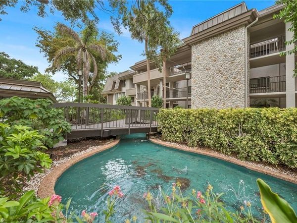 5954 Pelican Bay BLVD , Unit 235, NAPLES, FL 34108