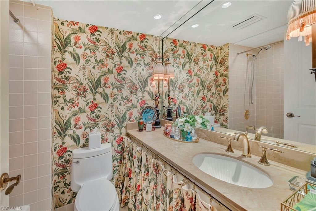 5954 Pelican Bay Blvd, Unit 235, Naples, FL 34108 Photo