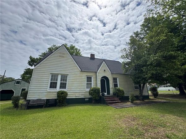 718 N Hill Street , Griffin, GA 30223
