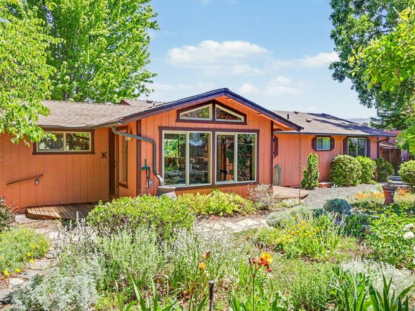 190 Walker Avenue, Ashland, OR 97520