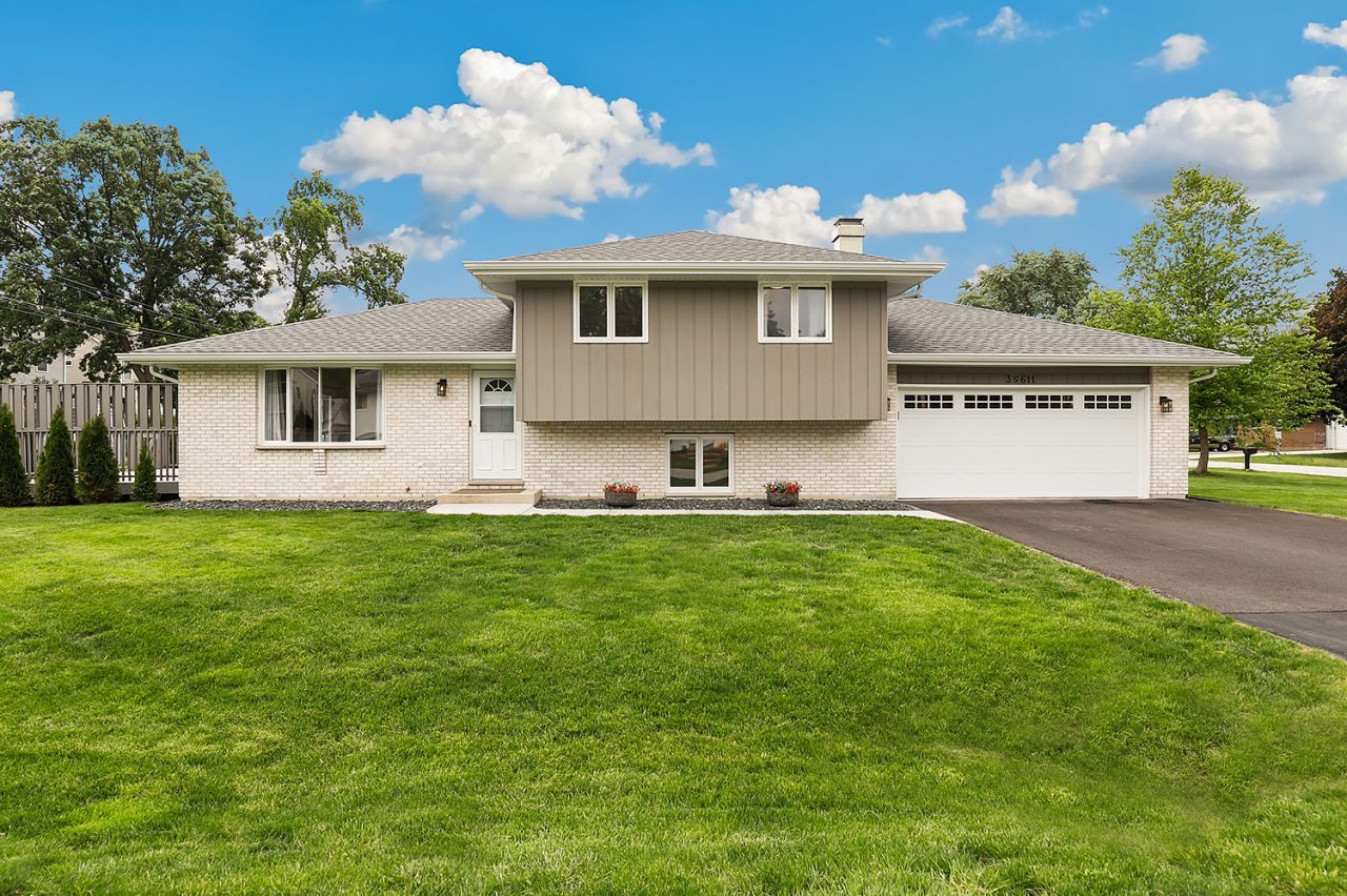 3S611 Wilbur Avenue, Warrenville, IL 60555