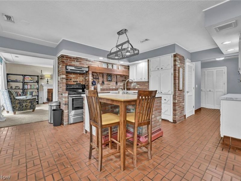 169 Brentview Drive, Grafton, OH 44044 Photo 11