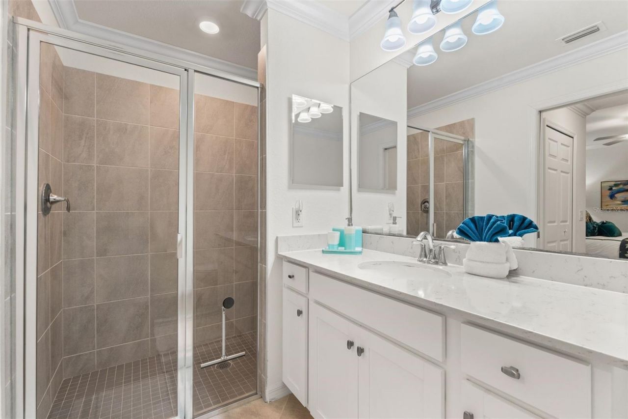 17724 Gawthrop Drive, Unit 103, Bradenton, FL 34211 Photo