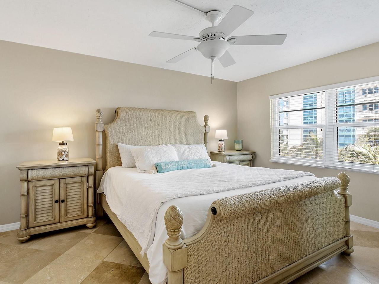 800 Benjamin Franklin Drive, Unit 304, Sarasota, FL 34236 Photo