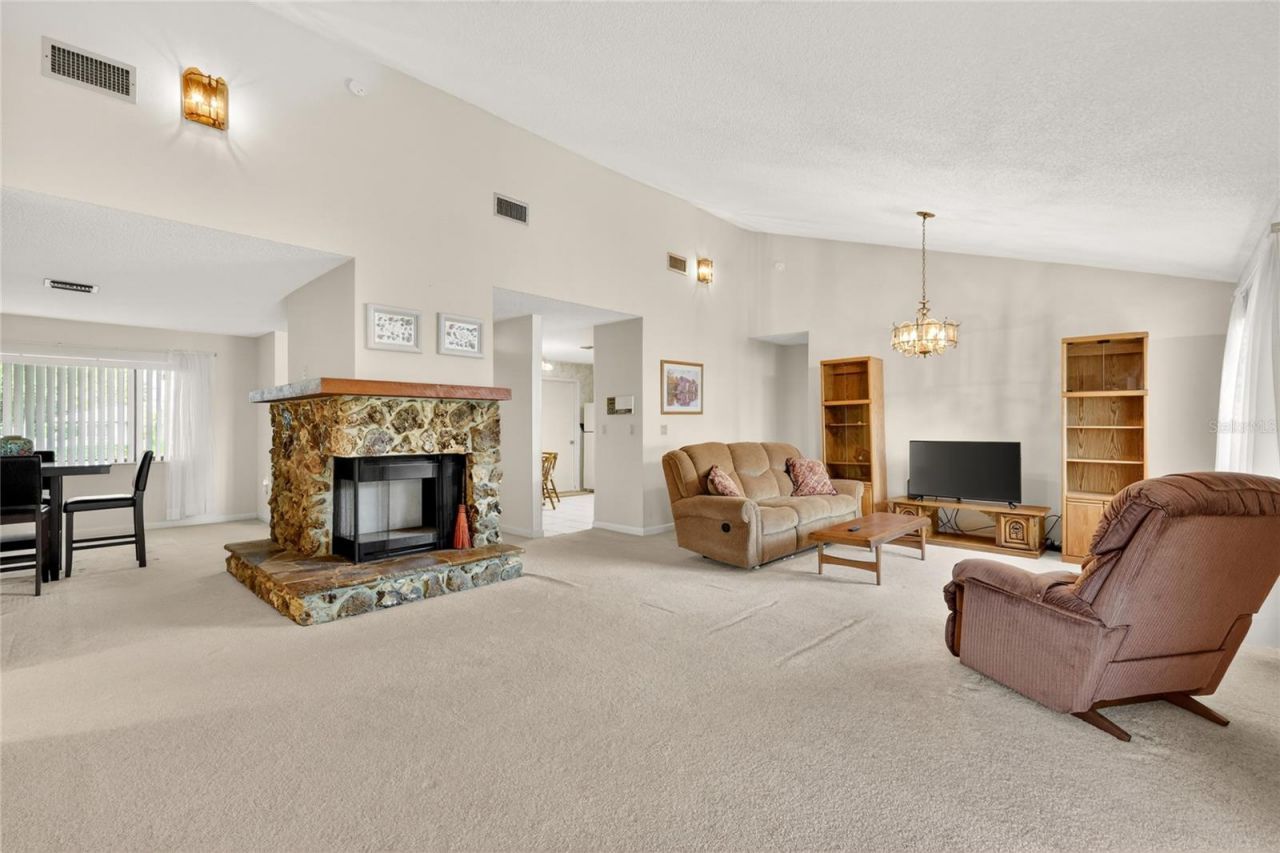 3001 Stratford Lane , Mount Dora, FL 32757 Photo