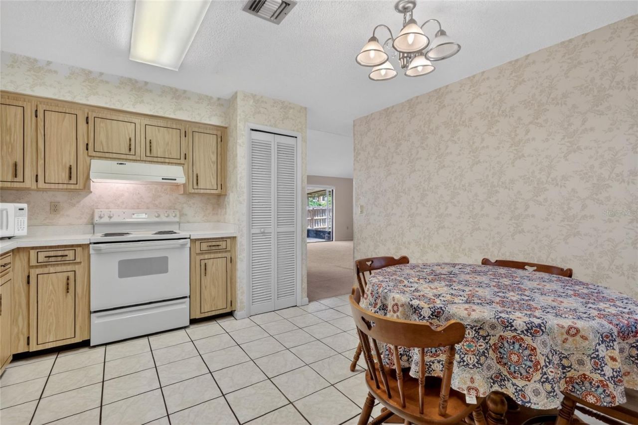 3001 Stratford Lane , Mount Dora, FL 32757 Photo