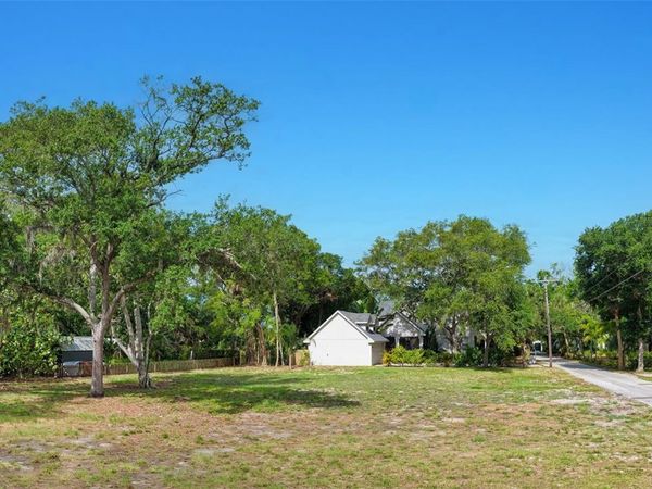 TURKS CAP PLACE , SARASOTA, FL 34234