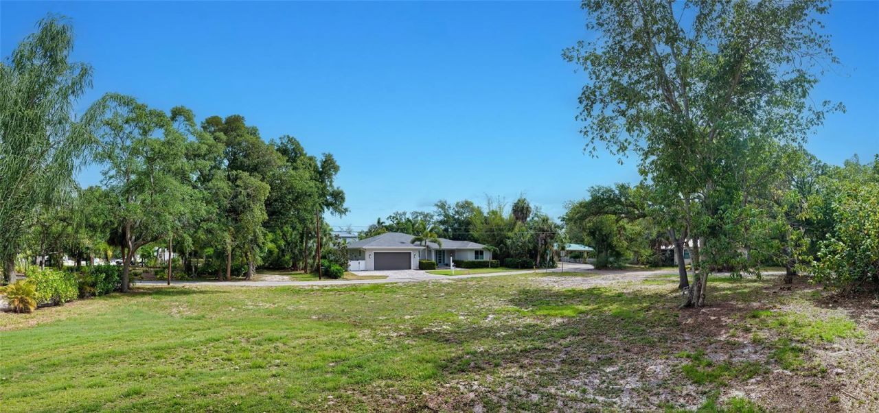 Turks Cap Place, Sarasota, FL 34234 Photo