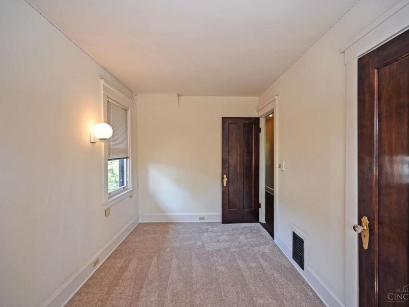 241 Senator Place, Cincinnati, OH 45220 Photo 41
