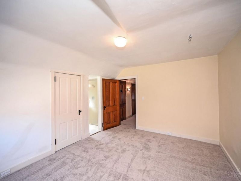 241 Senator Place, Cincinnati, OH 45220 Photo 44