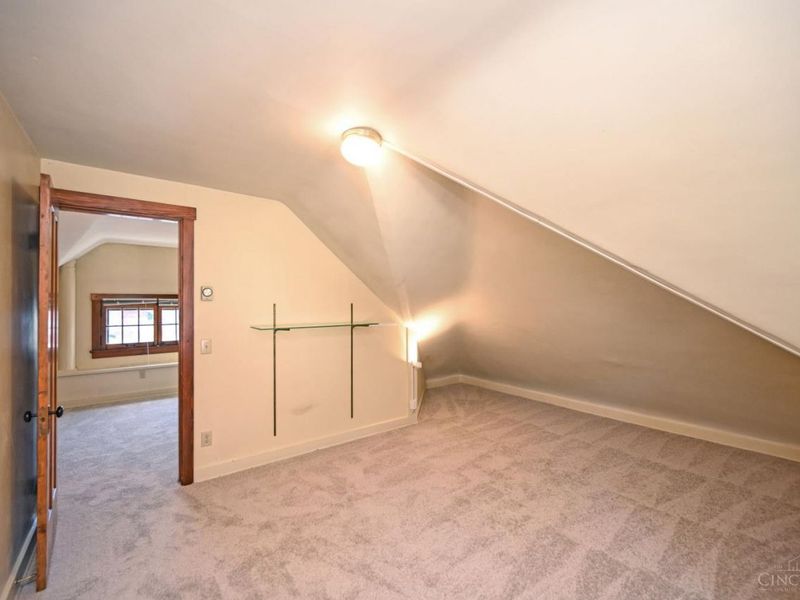 241 Senator Place, Cincinnati, OH 45220 Photo 49