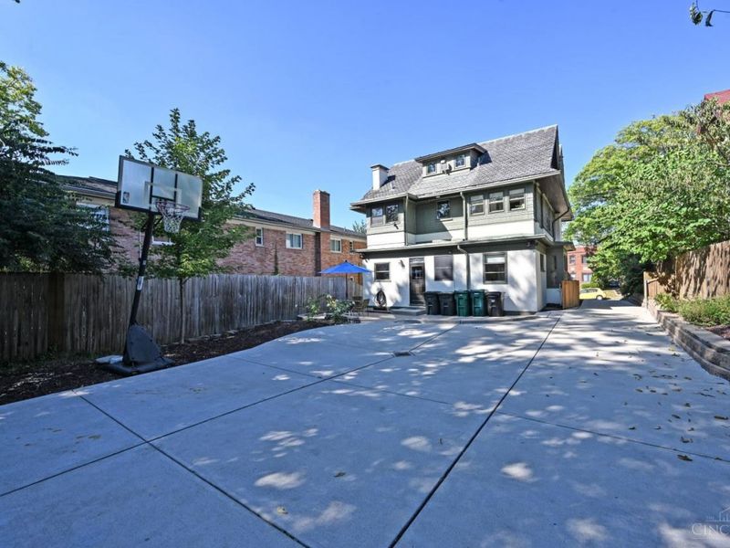 241 Senator Place, Cincinnati, OH 45220 Photo 61