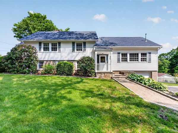 50 Ellen Avenue , Mahopac, NY 10541