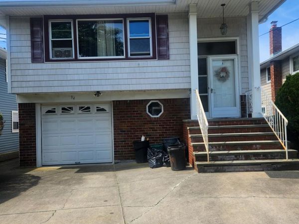 94 Union Place, Lynbrook, NY 11563