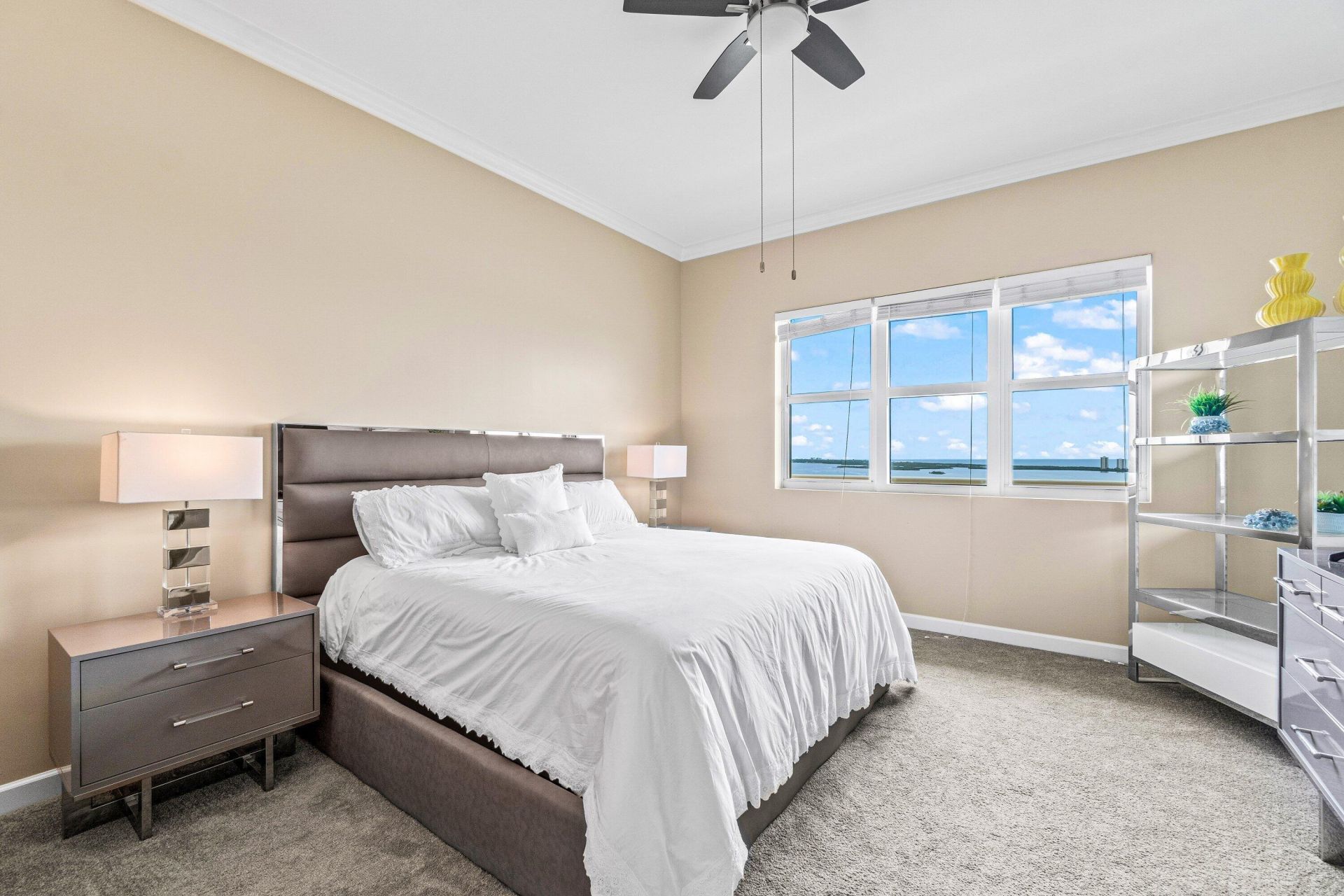 2650 Lake Shore Drive, Unit 2403, West Palm Beach, FL 33404 Photo