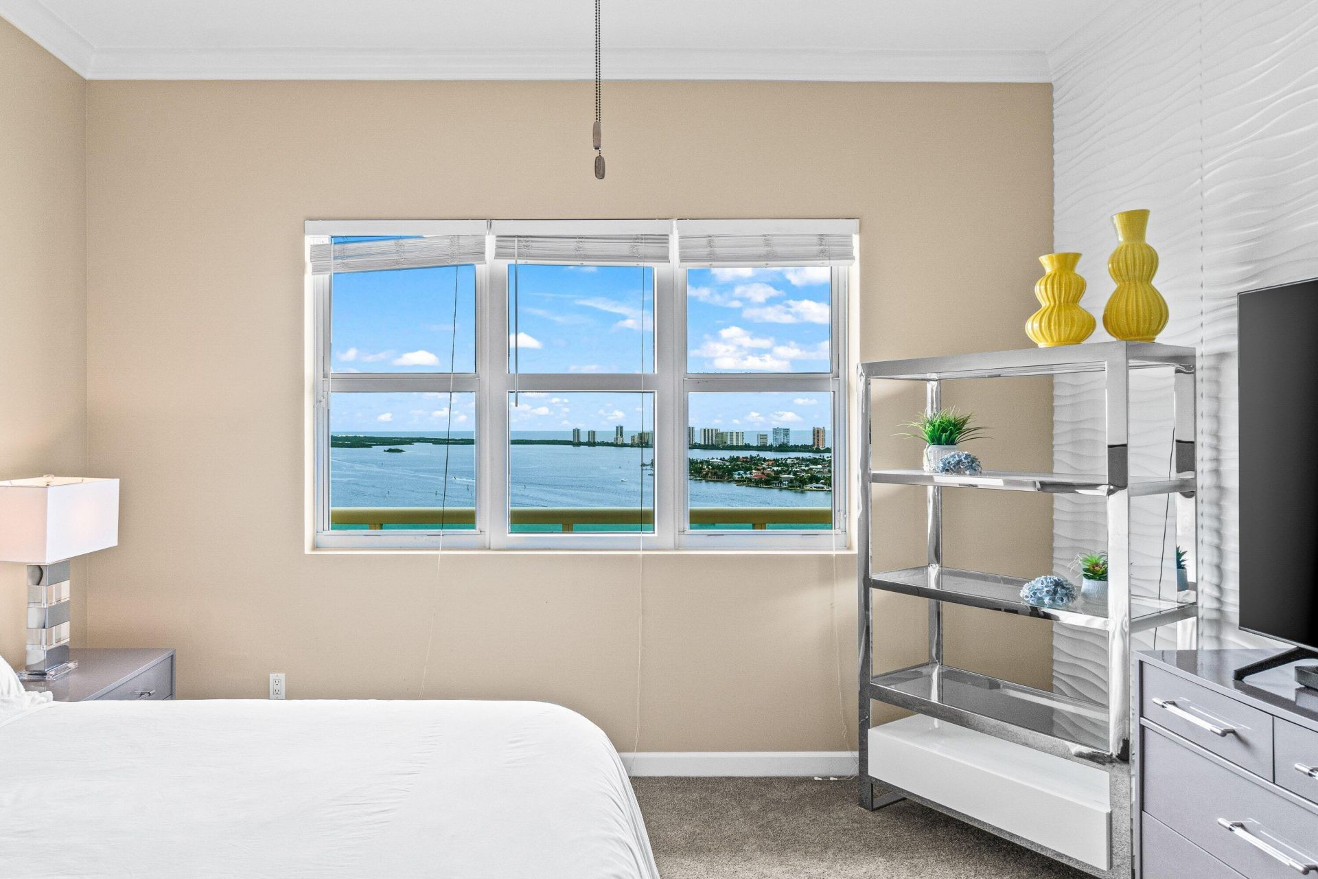 2650 Lake Shore Drive, Unit 2403, West Palm Beach, FL 33404 Photo