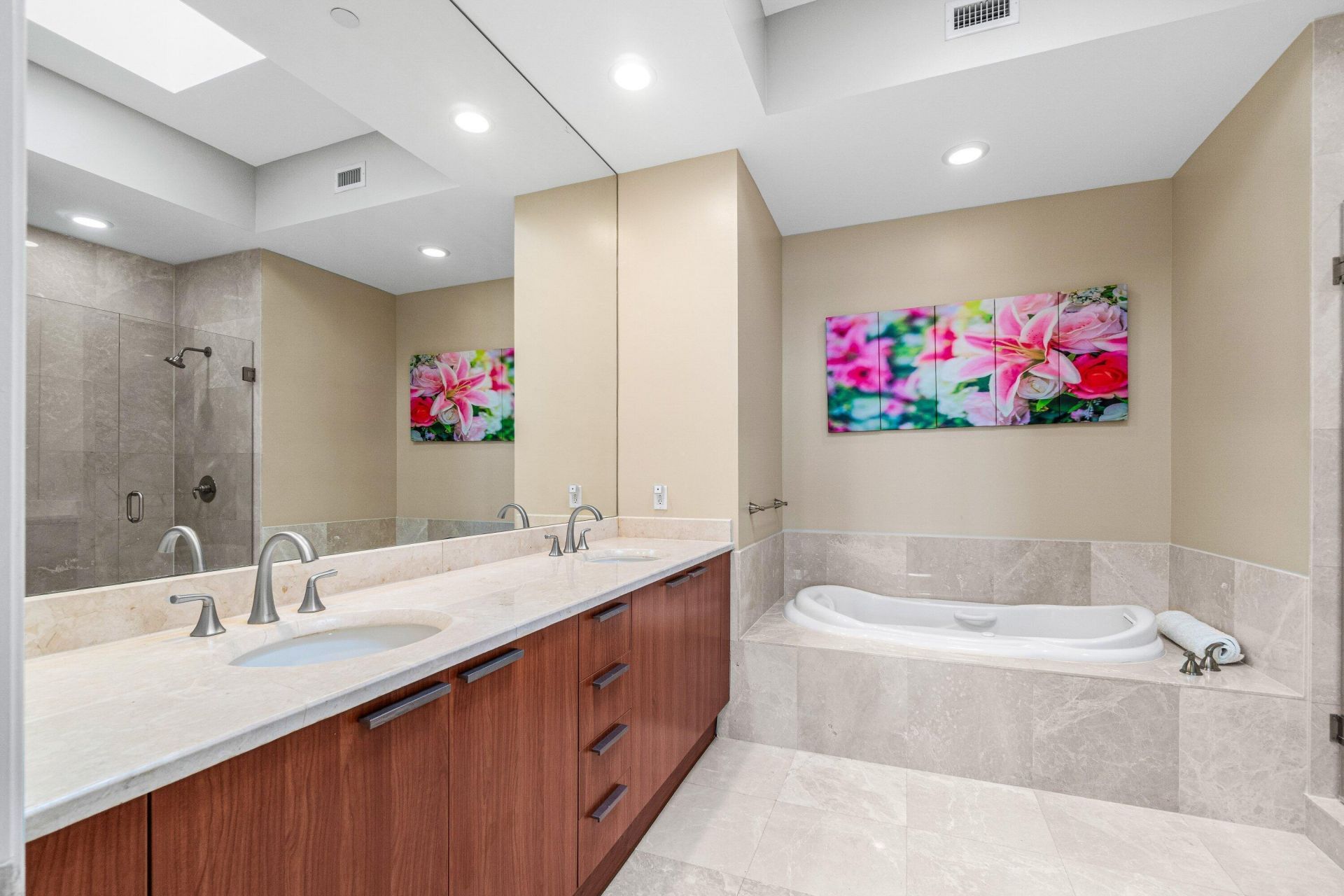 2650 Lake Shore Drive, Unit 2403, West Palm Beach, FL 33404 Photo
