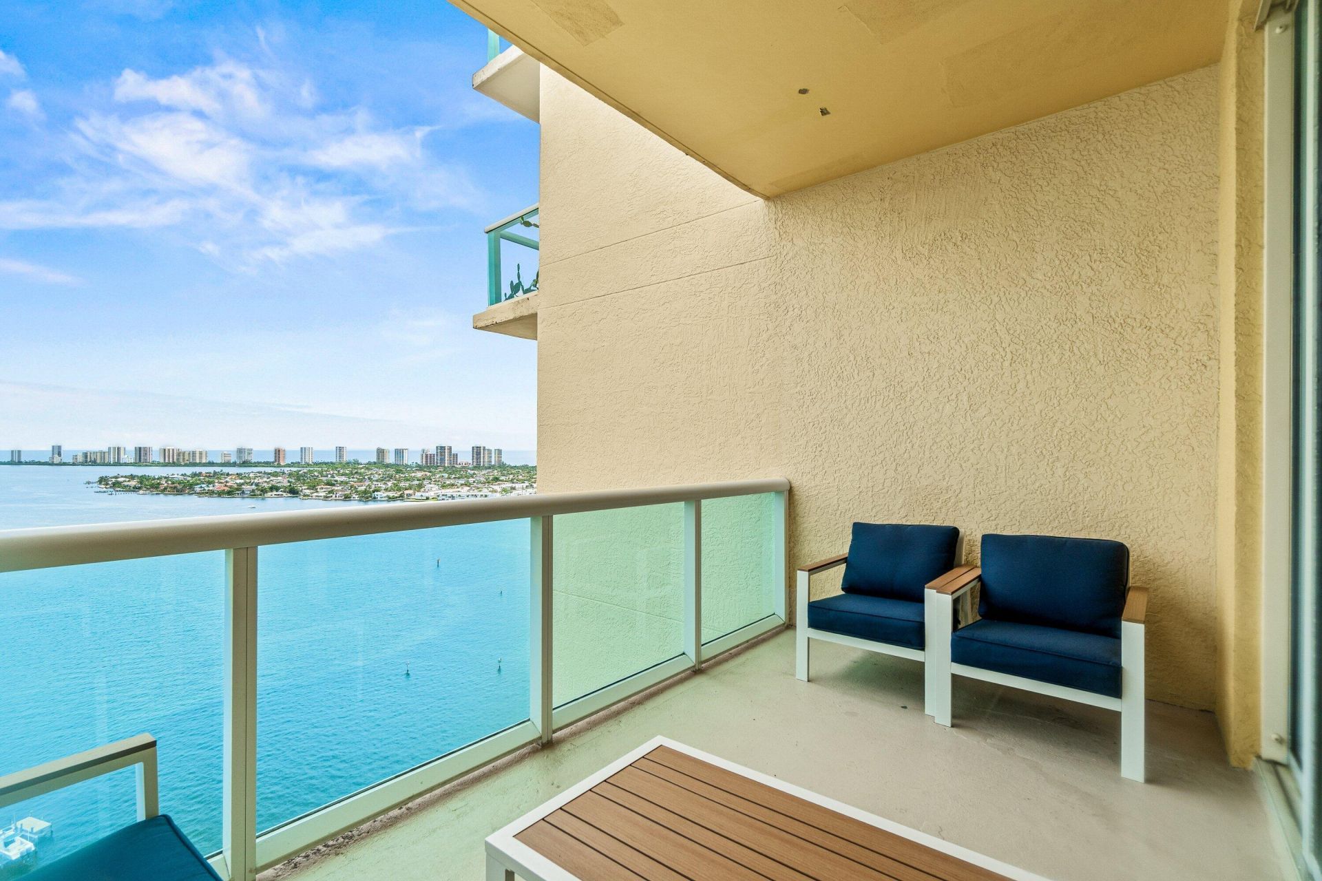 2650 Lake Shore Drive, Unit 2403, West Palm Beach, FL 33404 Photo