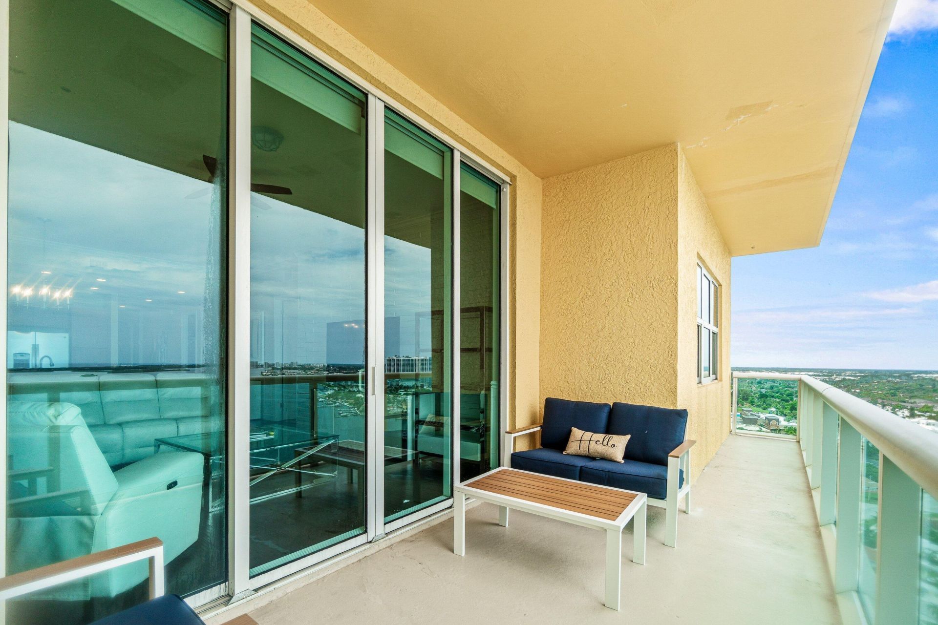 2650 Lake Shore Drive, Unit 2403, West Palm Beach, FL 33404 Photo