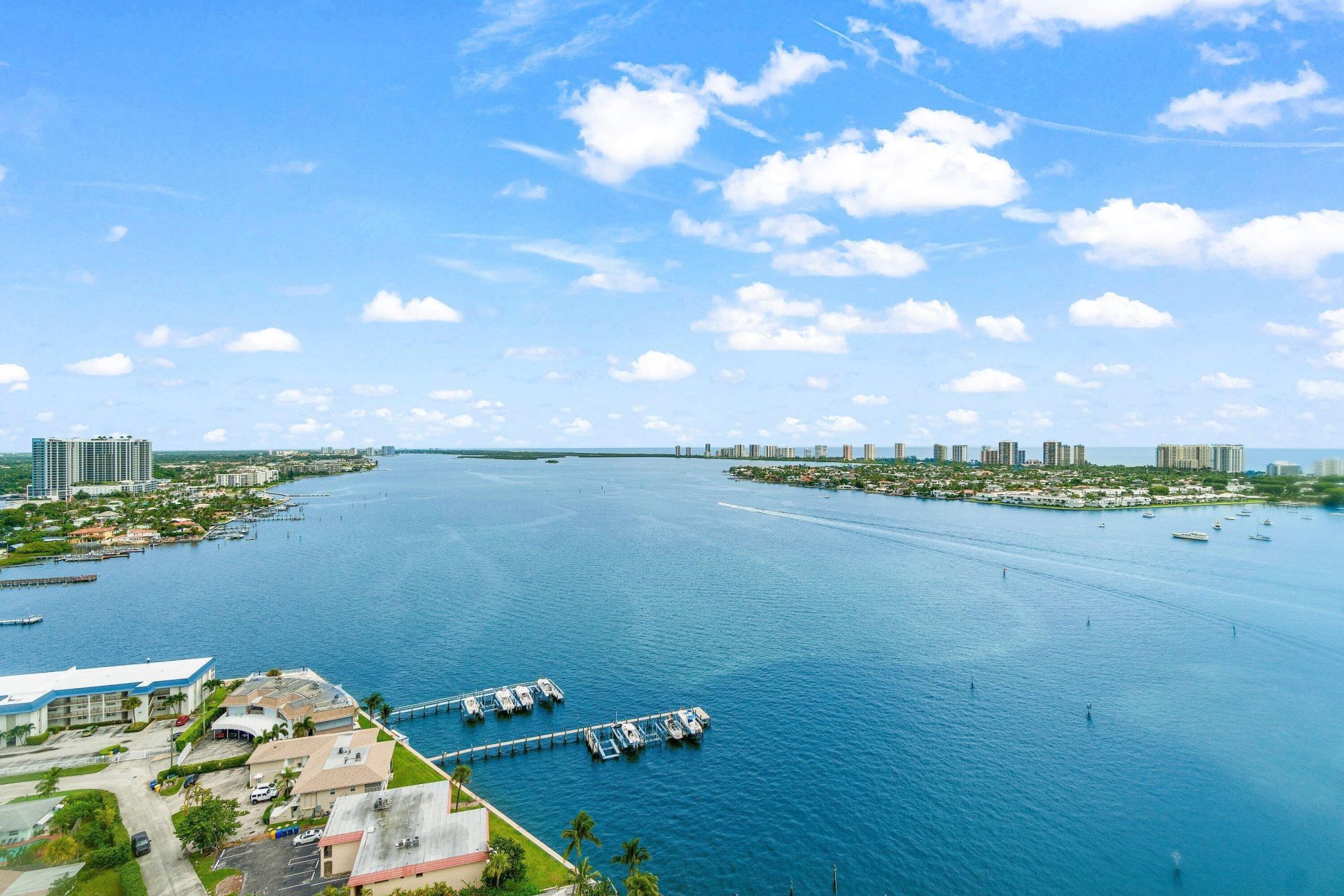 2650 Lake Shore Drive, Unit 2403, West Palm Beach, FL 33404 Photo