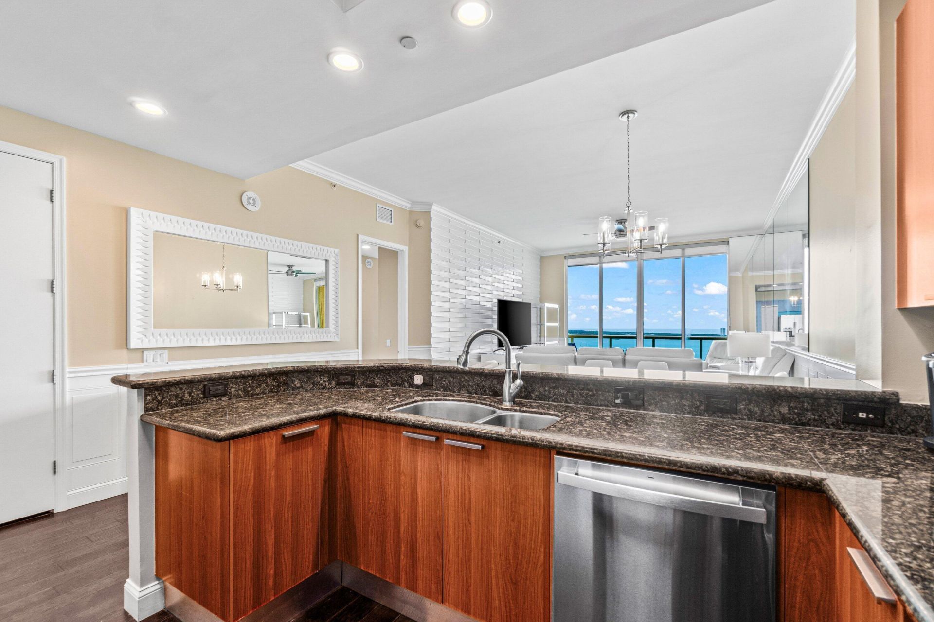 2650 Lake Shore Drive, Unit 2403, West Palm Beach, FL 33404 Photo