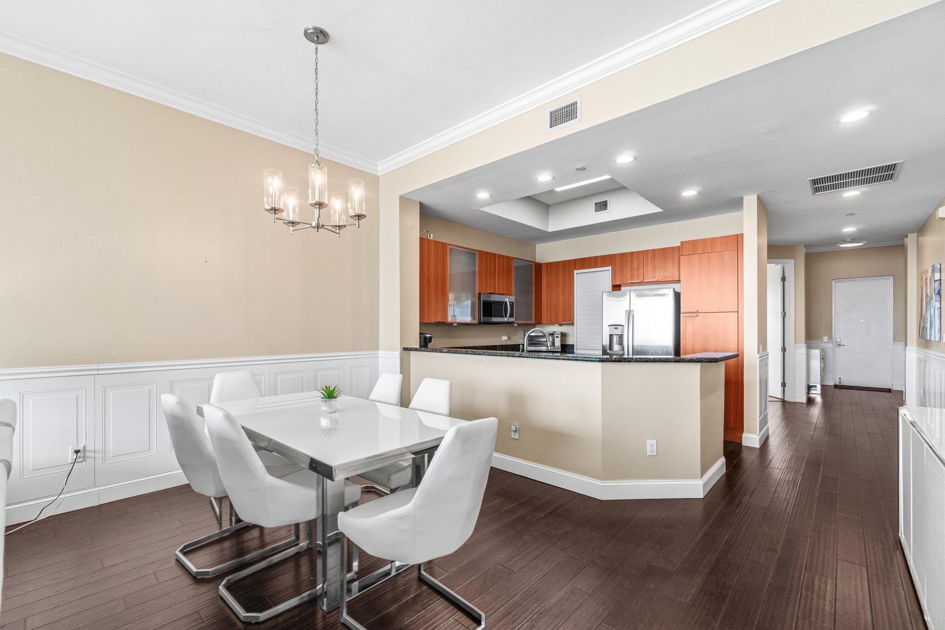 2650 Lake Shore Drive, Unit 2403, West Palm Beach, FL 33404 Photo