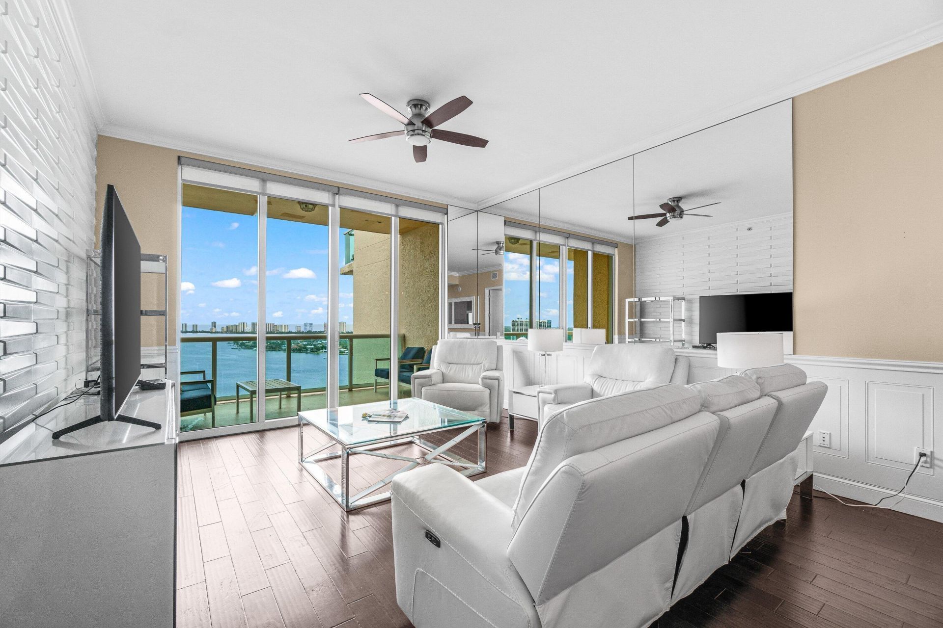 2650 Lake Shore Drive, Unit 2403, West Palm Beach, FL 33404 Photo