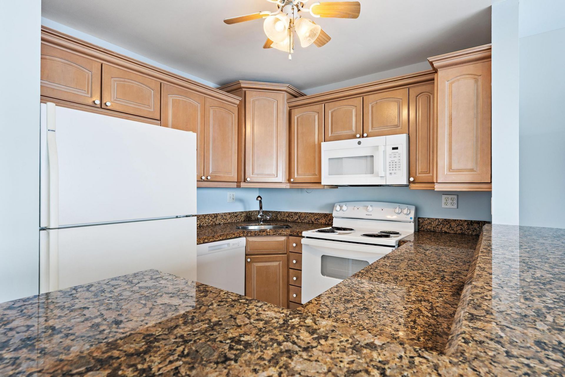 400 Wilma Circle, Unit 206, Riviera Beach, FL 33404 Photo