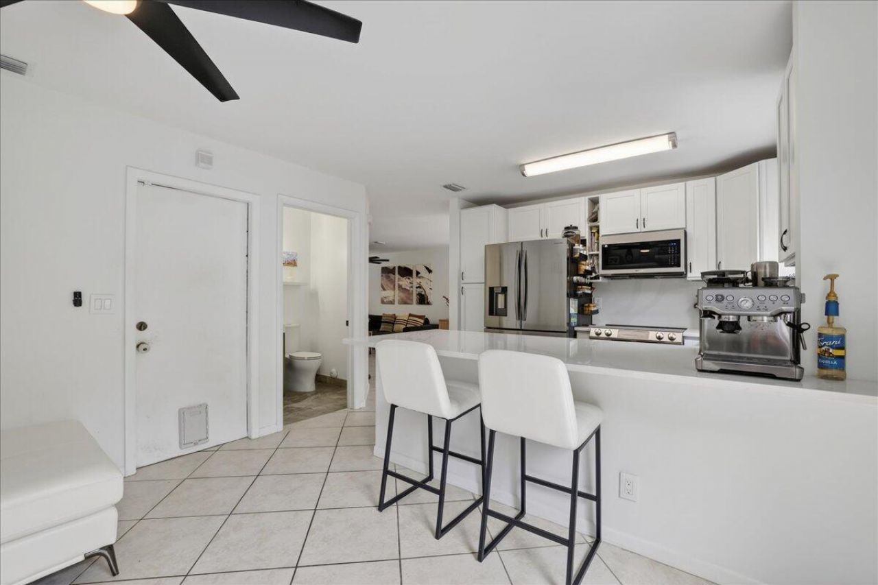10870 NW 12th Drive, Plantation, FL 33322 Photo