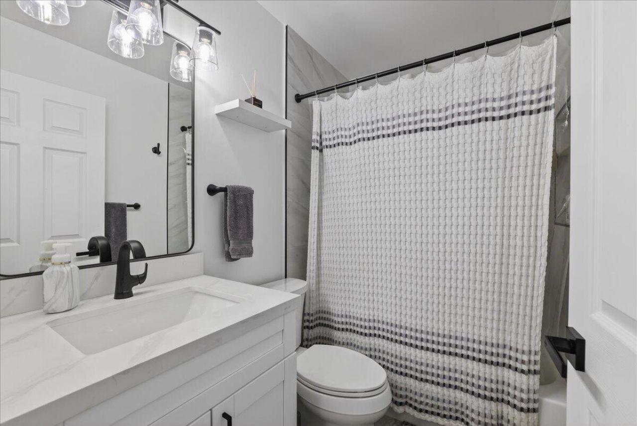 10870 NW 12th Drive, Plantation, FL 33322 Photo