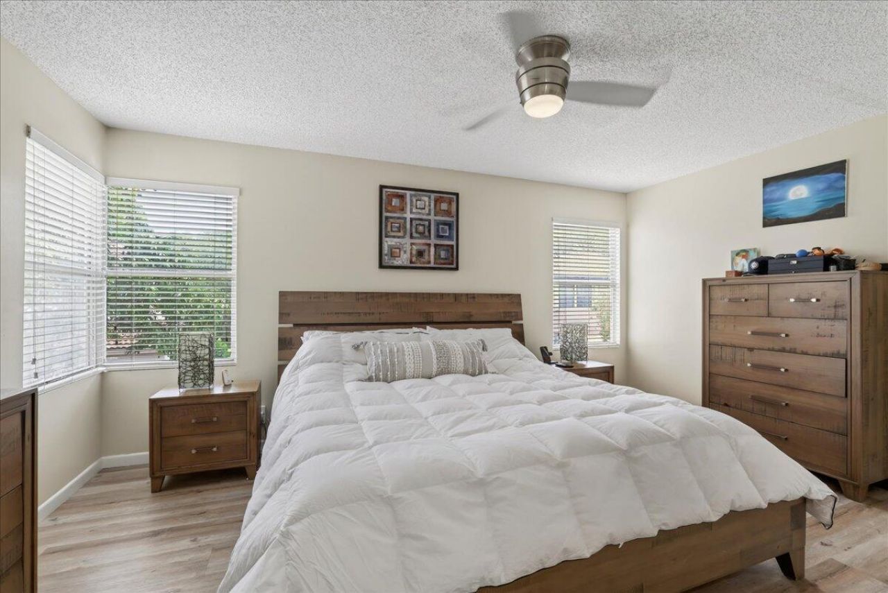 10870 NW 12th Drive, Plantation, FL 33322 Photo