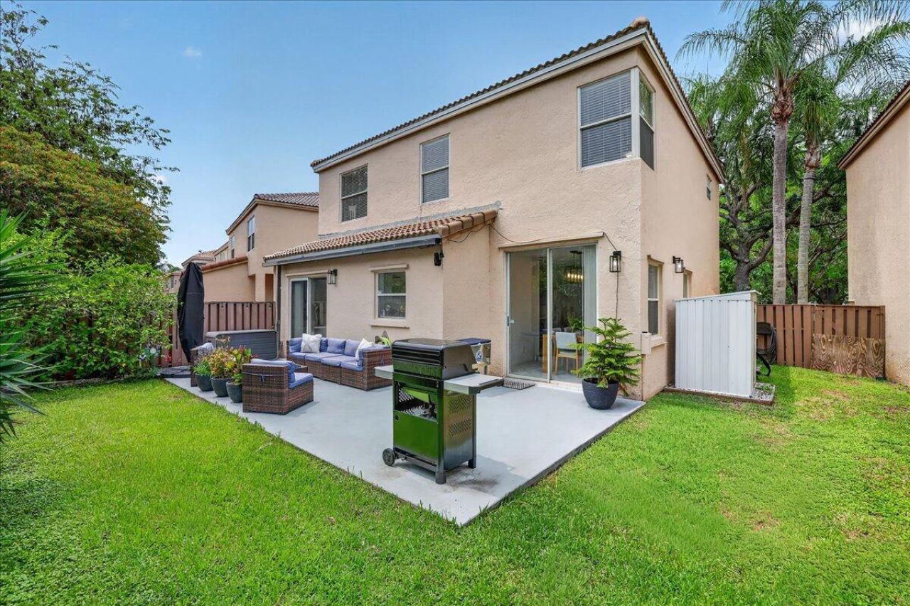 10870 NW 12th Drive, Plantation, FL 33322 Photo