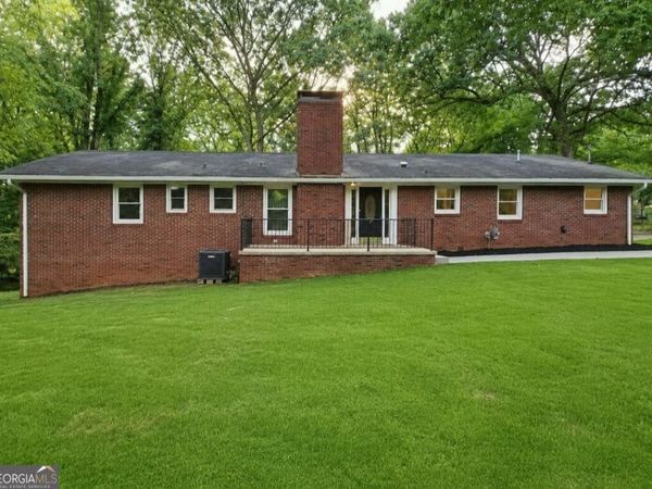 3248 Hilltop Circle, Gainesville, GA 30506