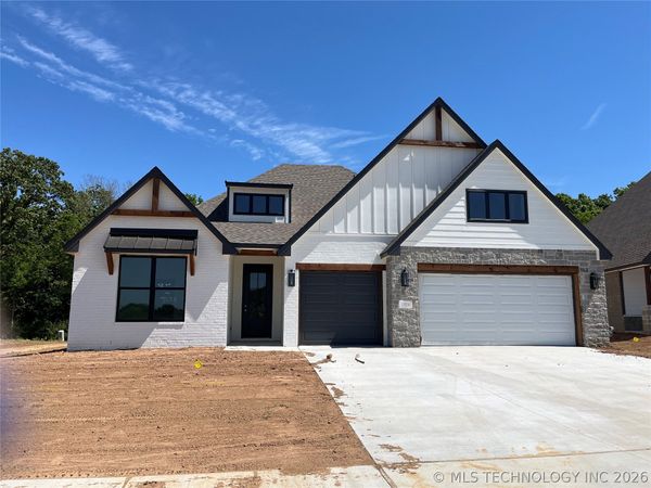 7208 E Tacoma Street S, Broken Arrow, OK 74014