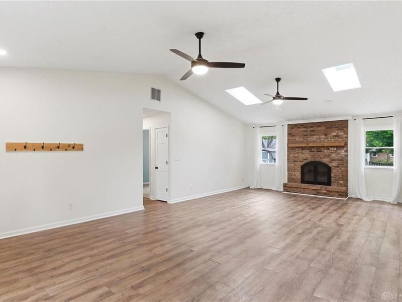 104 W Ellis Drive, Waynesville, OH 45068 Photo 7