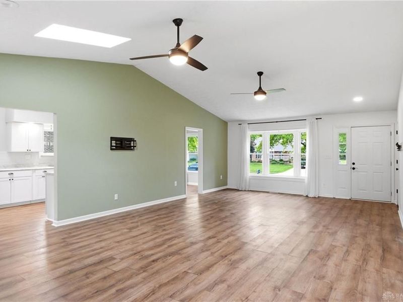 104 W Ellis Drive, Waynesville, OH 45068 Photo 9