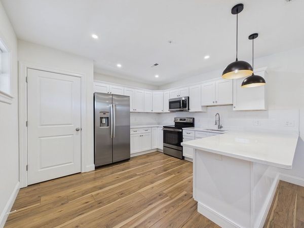 1 Pleasant Street, Unit 305, Cohasset, MA 02025